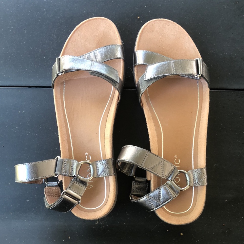 New Vionic Kayan Platform Sandal Metallic Pewter Women’s Size 11